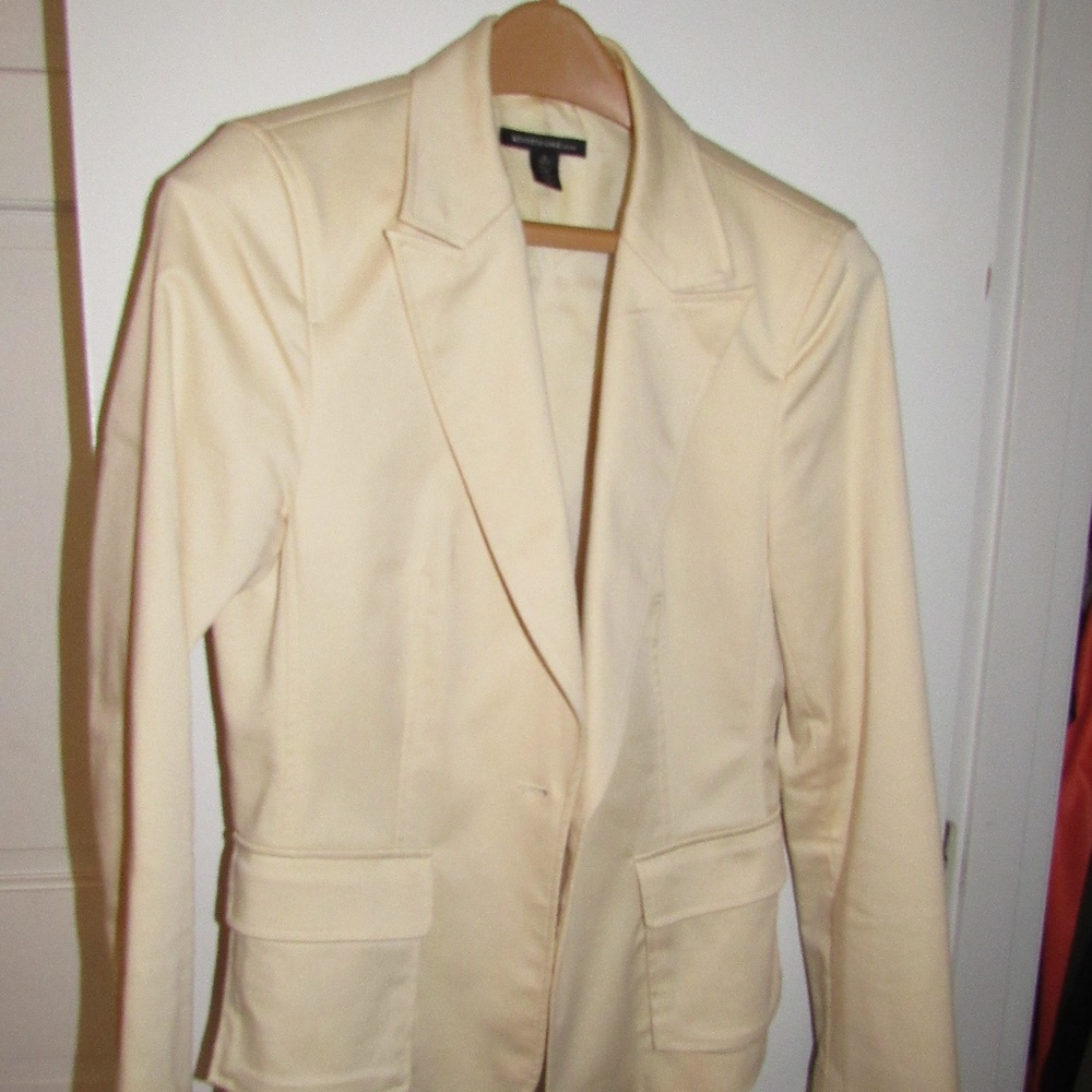 Women's yellow blazer